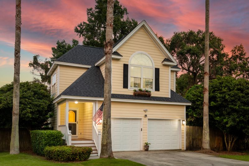 701 Windrush Ct, Charleston, SC 29412