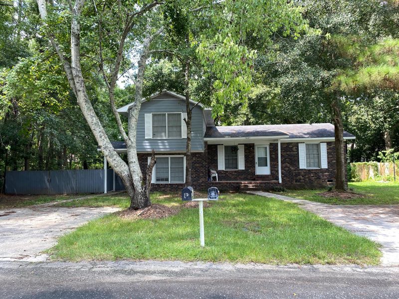 160 Braly Dr #A & B, Summerville, SC 29485