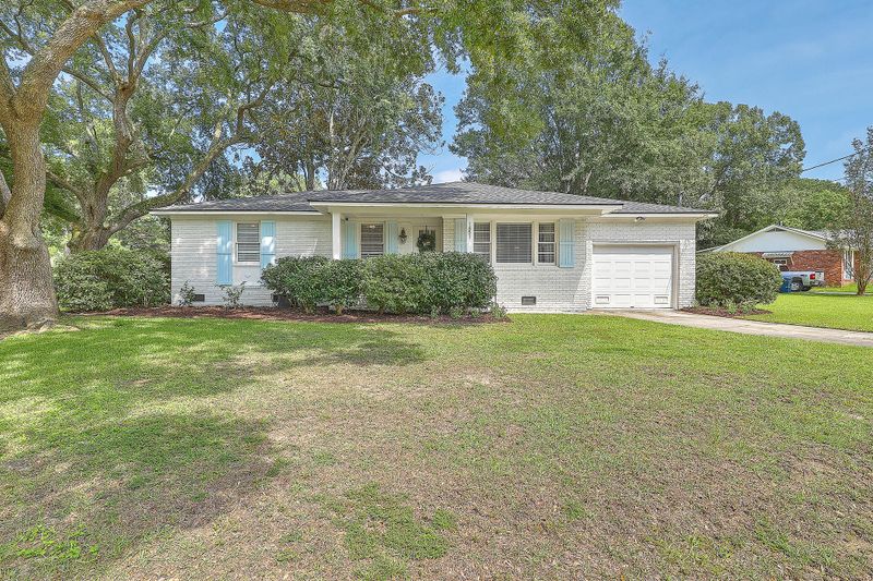 1851 Christian Rd, Charleston, SC 29407