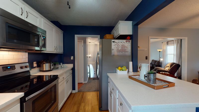 1241 Springhill Rd, Hanahan, SC 29410