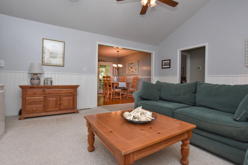 3590 Walkers Ferry Ln, Johns Island, SC 29455