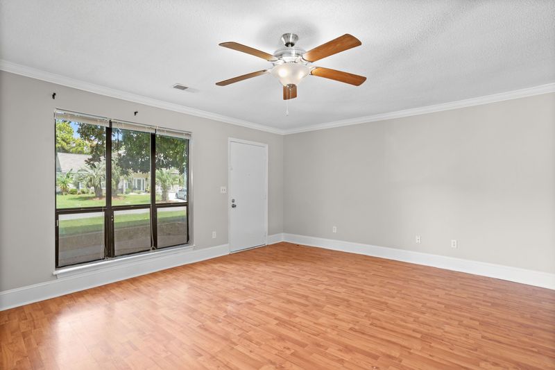 101 Pine Straw Ln, Moncks Corner, SC 29461