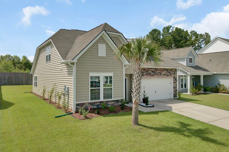 1113 Sapling Dr, Summerville, SC 29485