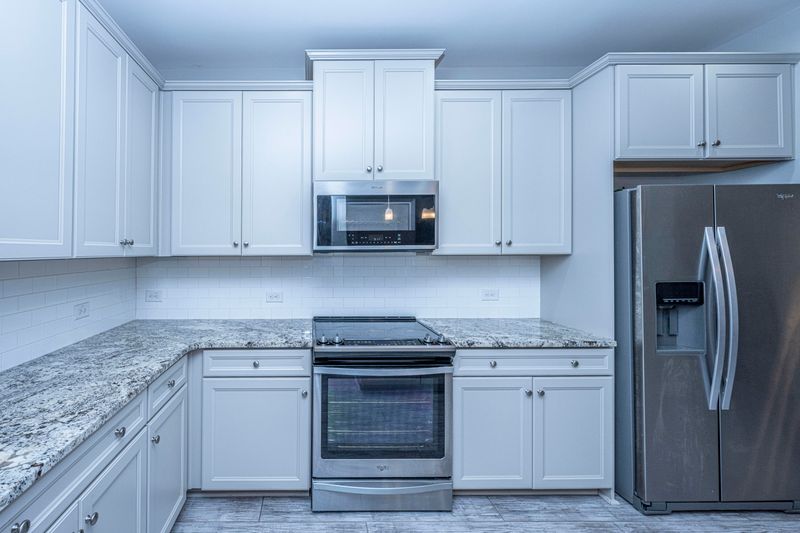 407 Carousel Ct, Summerville, SC 29483