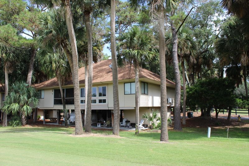 830 Club Cottage Rd, Edisto Beach, SC 29438