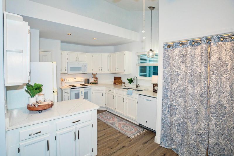 1035 Provincial Cir, Mount Pleasant, SC 29464