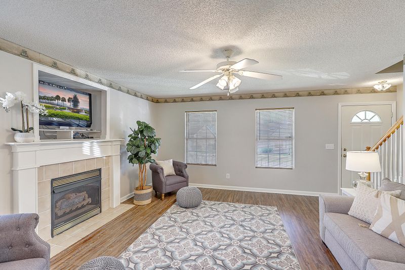 450 Courtland Dr, Summerville, SC 29486