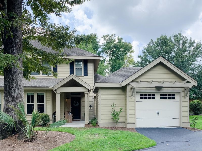 5540 Colonial Chatsworth Cir, North Charleston, SC 29418