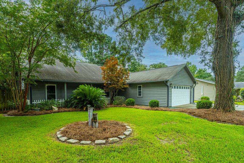 1016 Willowood Ave, Goose Creek, SC 29445