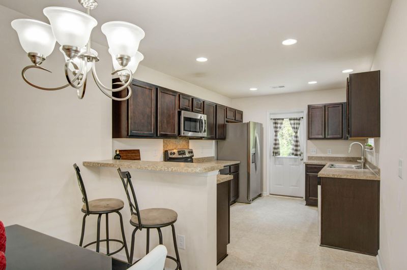 132 Brittondale Rd, Summerville, SC 29485