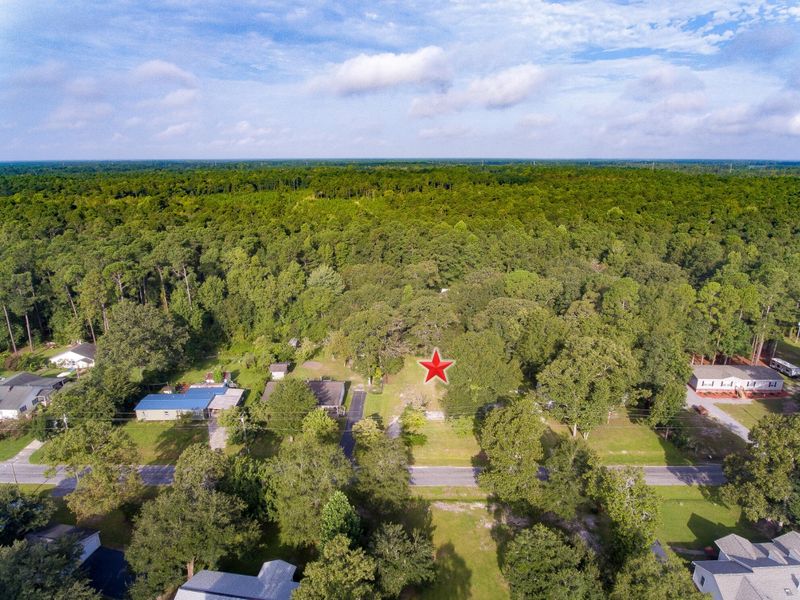 1099 Longpoint Rd, Cross, SC 29436