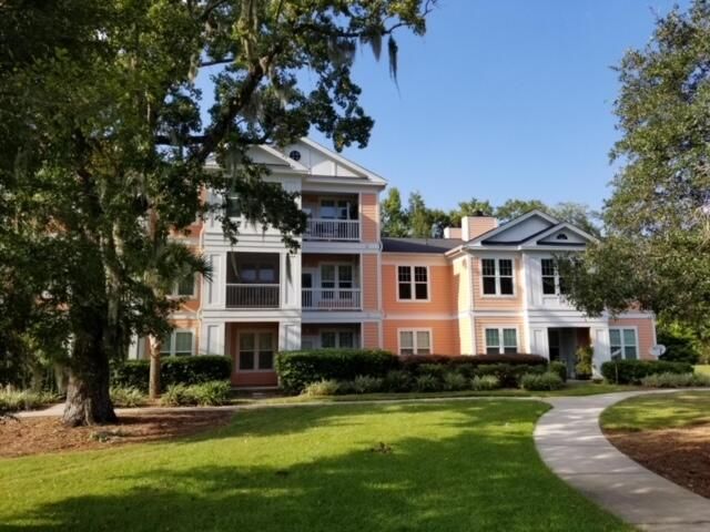 2217 Chatelain Way, Mount Pleasant, SC 29464