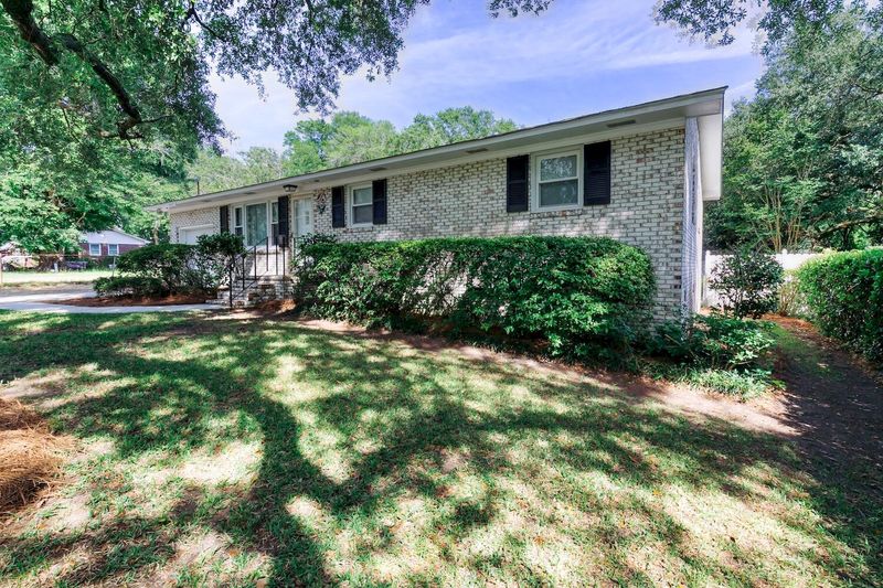 4647 Fetteressa Ave, North Charleston, SC 29418