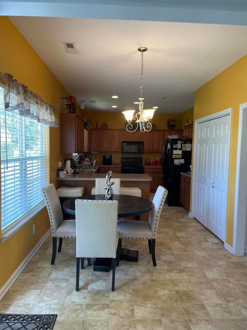 600 Curing Ct, Moncks Corner, SC 29461