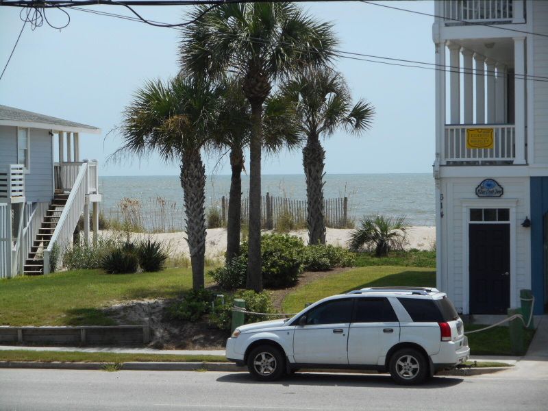 611 Palmetto Blvd, Edisto Island, SC 29438