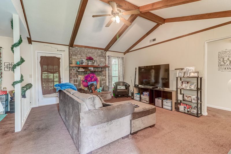 403 Terrier Rd, Goose Creek, SC 29445