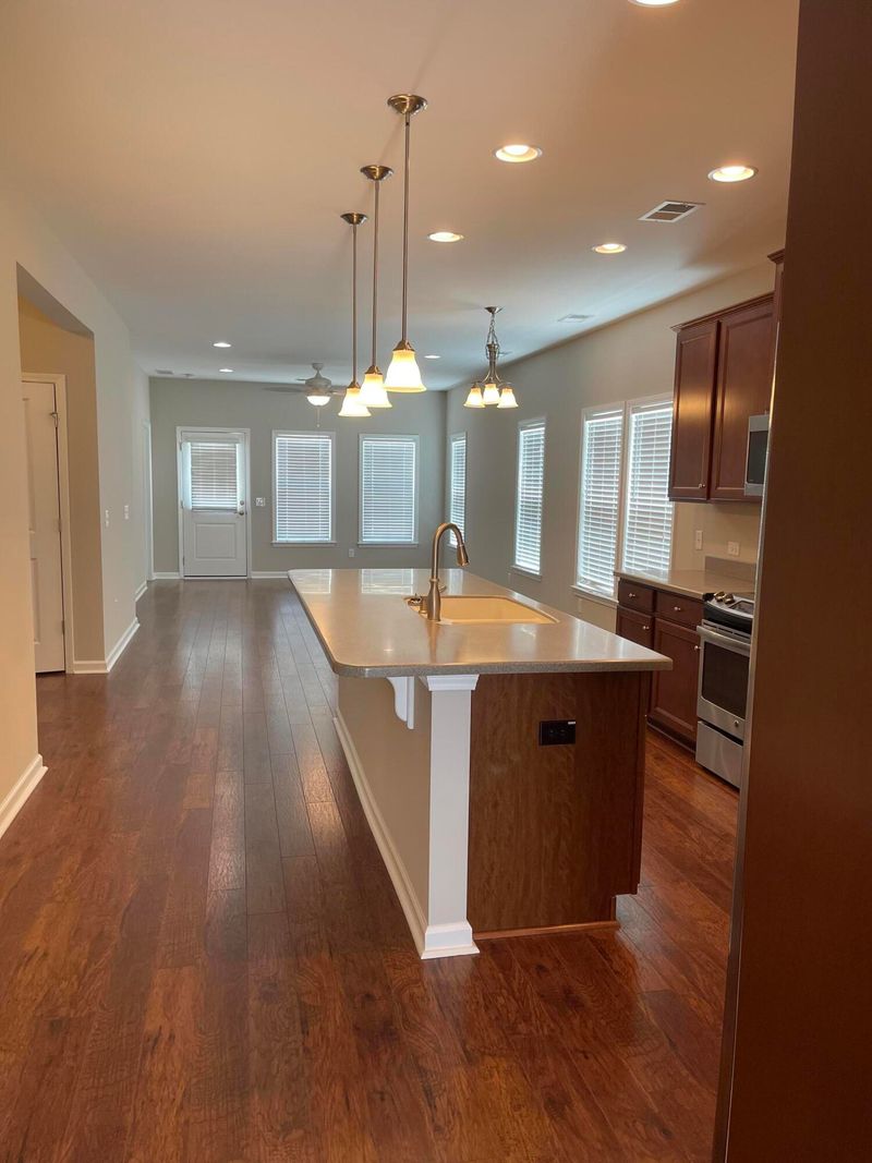 2670 Hanford Mills Ln, North Charleston, SC 29406