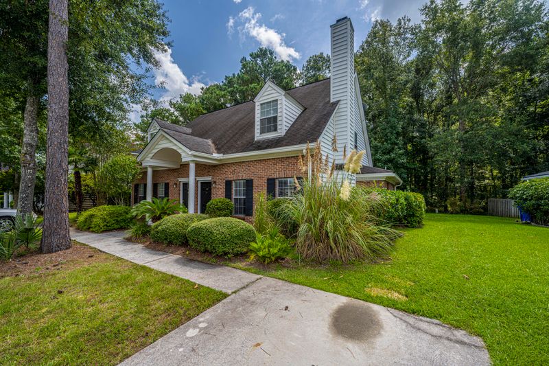 3380 Queensgate Way, Mount Pleasant, SC 29466