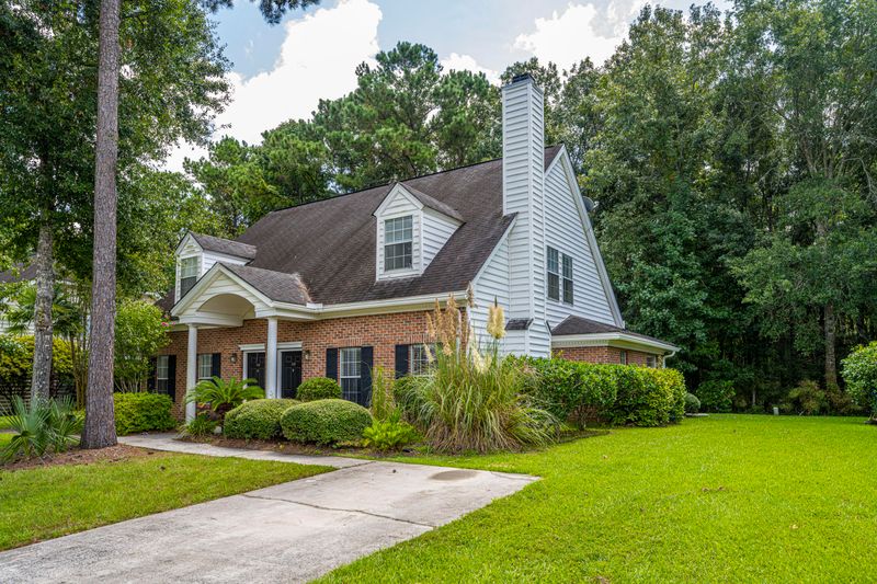 3380 Queensgate Way, Mount Pleasant, SC 29466