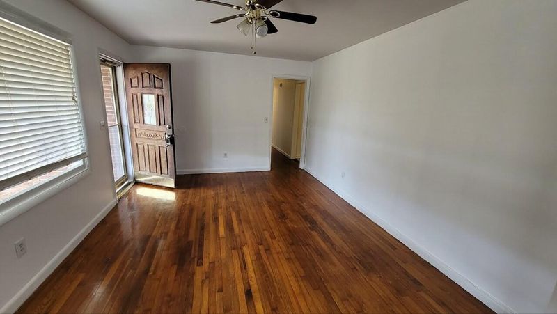 2837 Shadow Ln, North Charleston, SC 29406