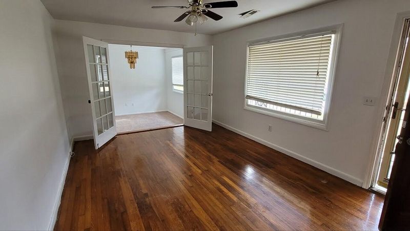 2837 Shadow Ln, North Charleston, SC 29406