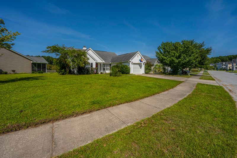 117 Avonshire Dr, Summerville, SC 29483