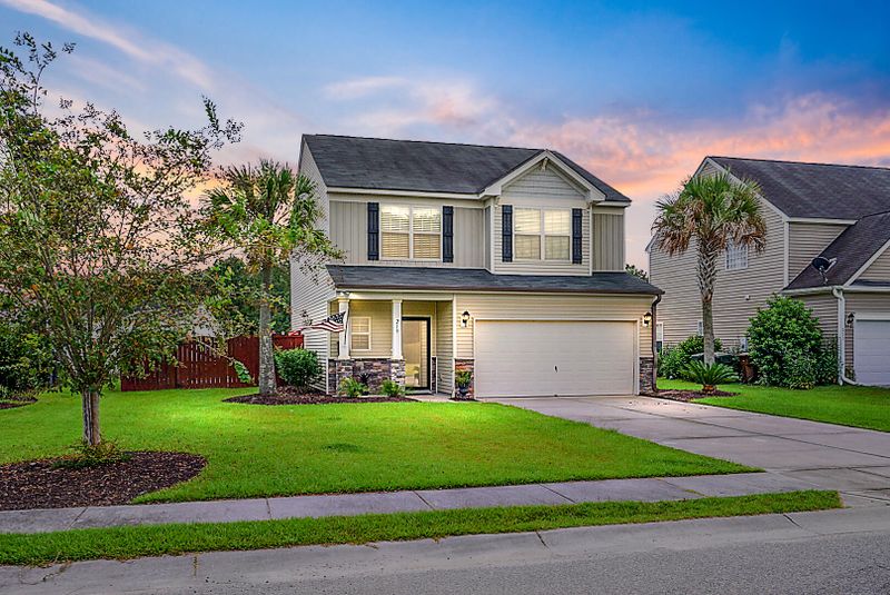219 Silk Oak Dr, Moncks Corner, SC 29461