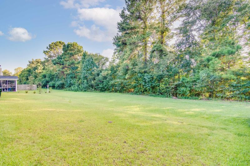1334 Hermitage Ln, Ladson, SC 29456