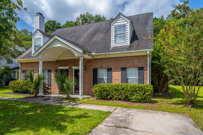 3208 Queensgate Way, Mount Pleasant, SC 29466
