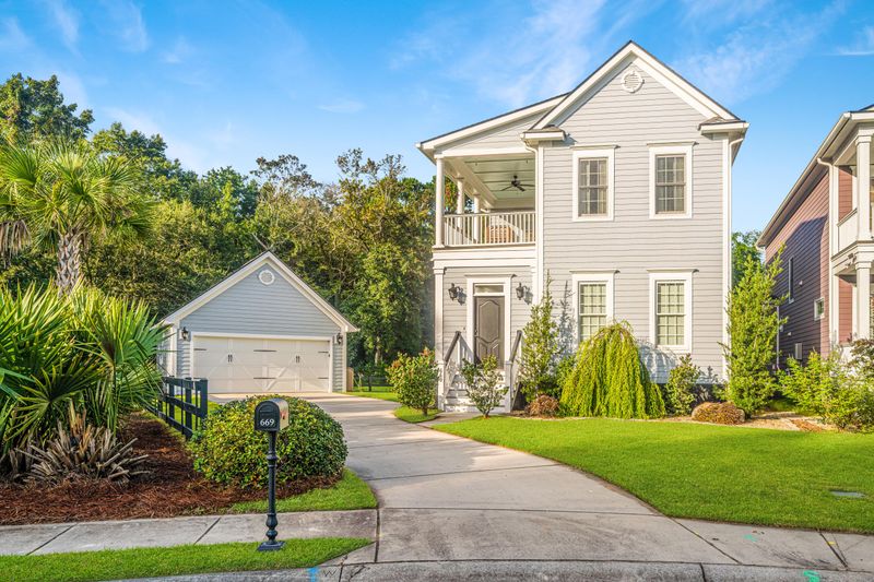 669 Cloudbreak Ct, Charleston, SC 29412