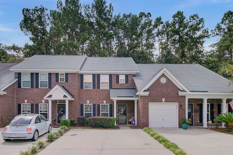 121 Venezia Ct, Ladson, SC 29456