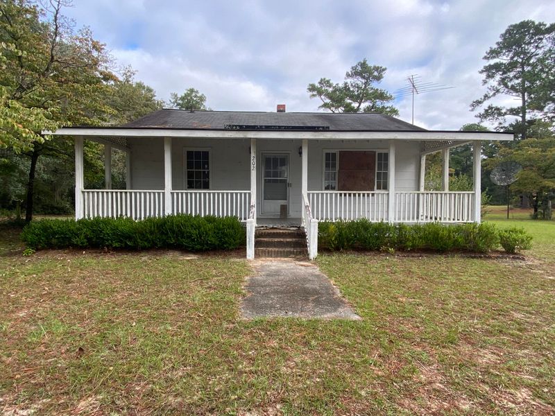 202 Old Cemetery Rd, Jamestown, SC 29453