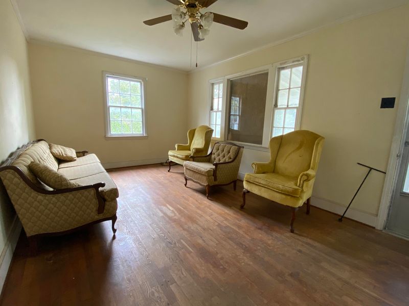202 Old Cemetery Rd, Jamestown, SC 29453