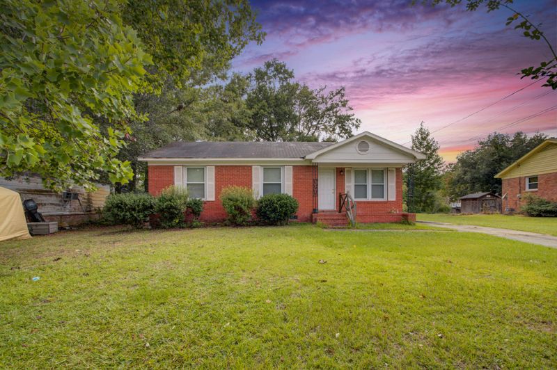 7645 Kings Grant Ln, North Charleston, SC 29420
