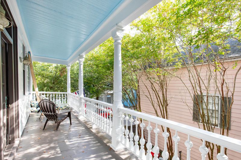 32 Bogard St, Charleston, SC 29403