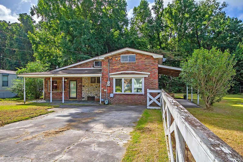 2775 Fernwood Dr, North Charleston, SC 29406
