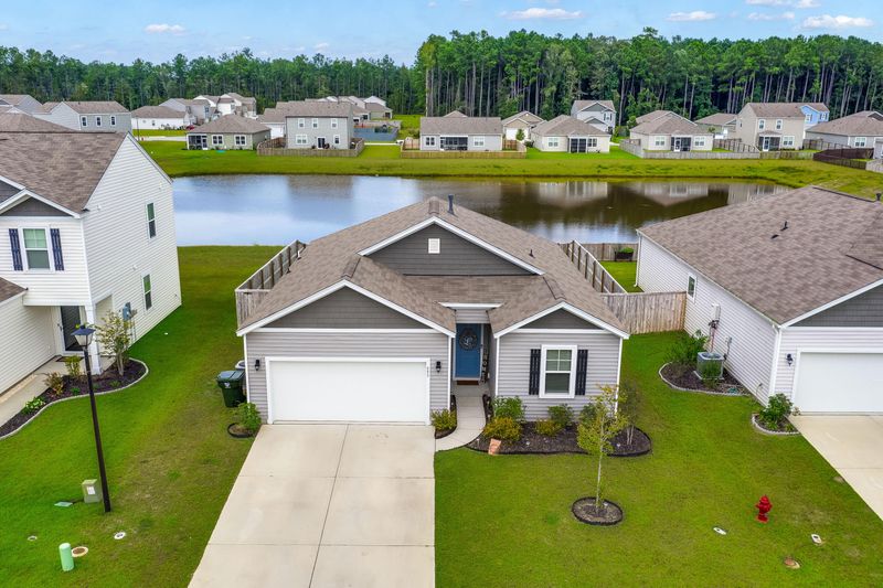 593 Wayton Cir, Moncks Corner, SC 29461
