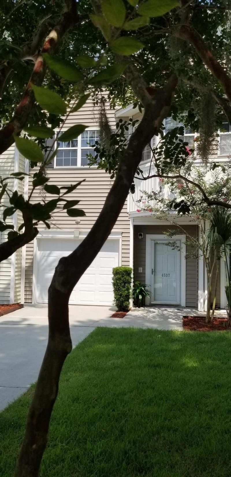 4537 Great Oak Dr, North Charleston, SC 29418