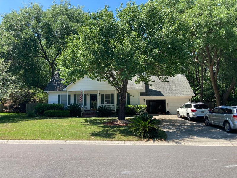 110 Steeple Chase Dr, Goose Creek, SC 29445