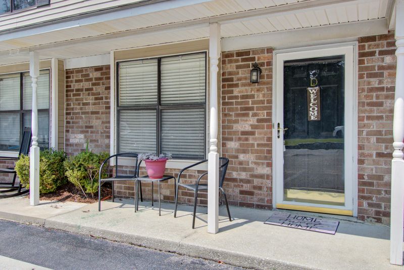 6244 Lucille Dr #162-D, North Charleston, SC 29406
