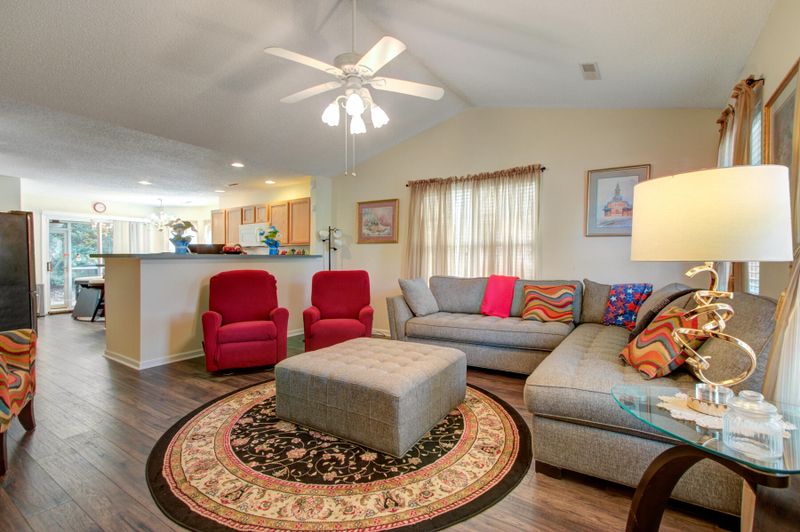 122 Macy Cir, Goose Creek, SC 29445