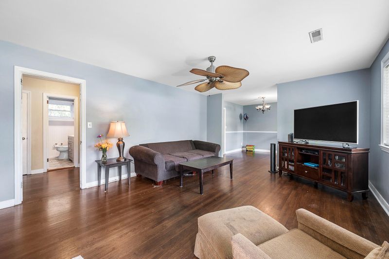 341 Stinson Dr, Charleston, SC 29407
