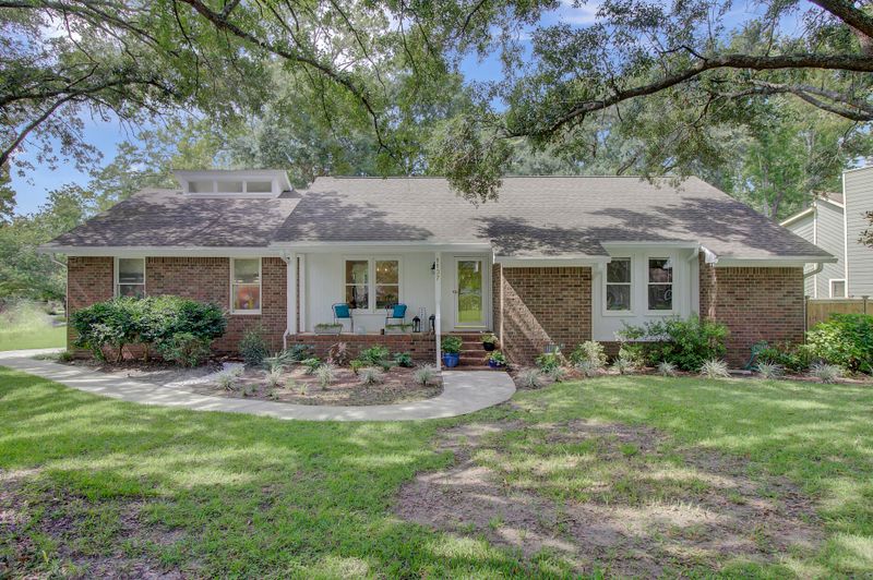 1137 Parkway Dr, Mount Pleasant, SC 29464