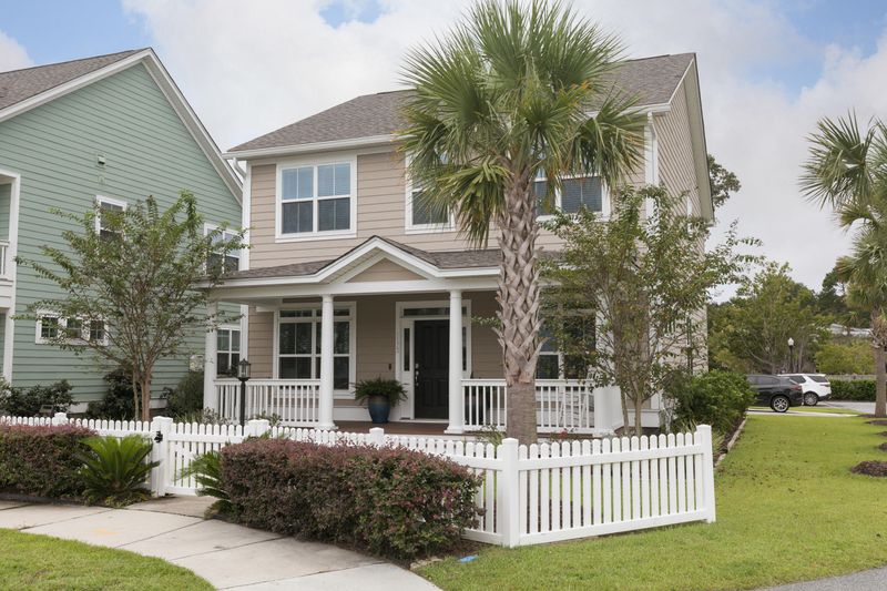 1173 Peacehaven St, Mount Pleasant, SC 29466