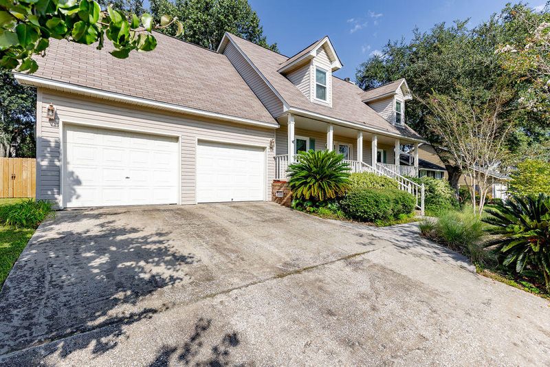 104 Dillard Dr, Goose Creek, SC 29445