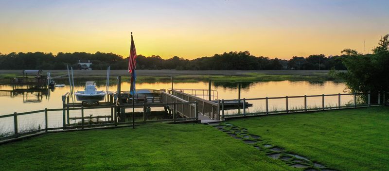 1215 Fifteen Mile Landing Rd, Awendaw, SC 29429
