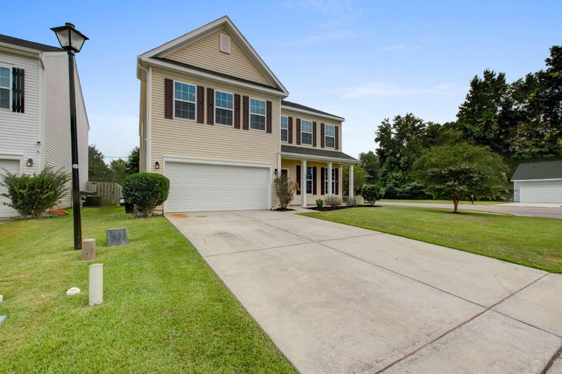 980 Augustine Ct, Summerville, SC 29483