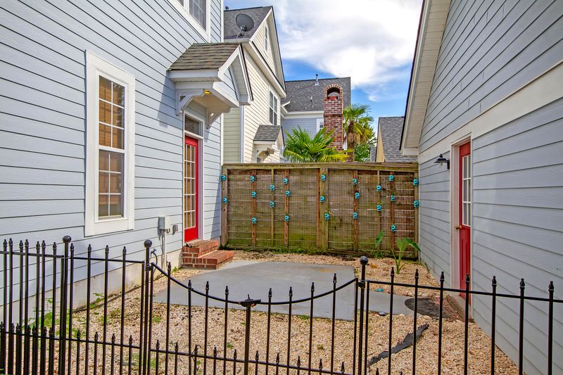 306 White Gables Dr, Summerville, SC 29483