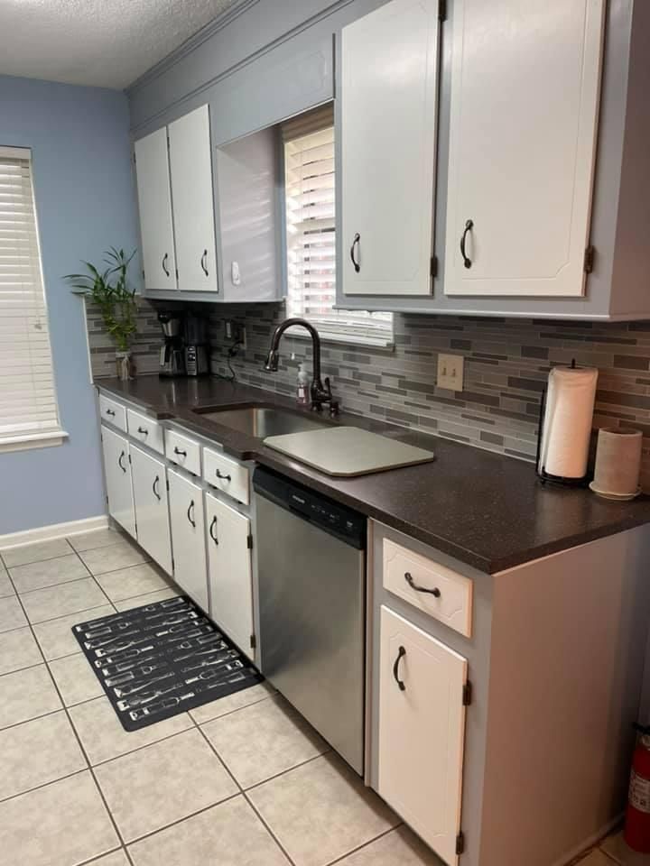 614 Oxford Rd, Ladson, SC 29456