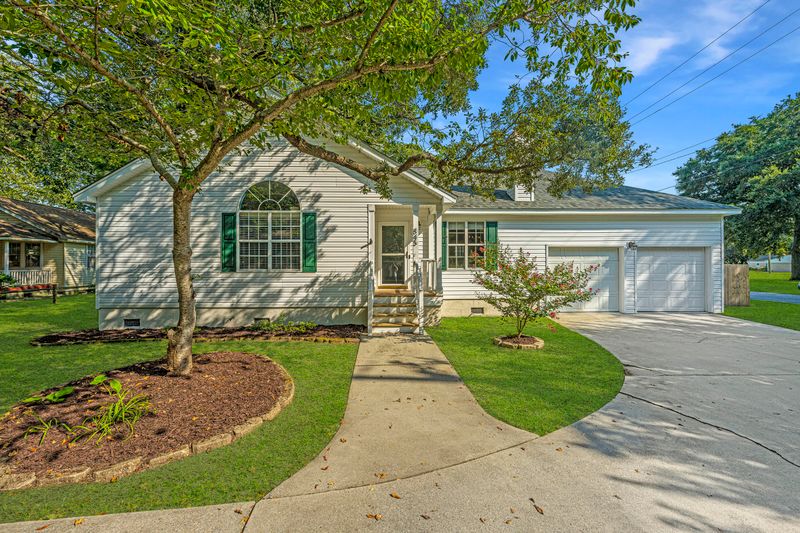 845 Fort Johnson Rd, Charleston, SC 29412
